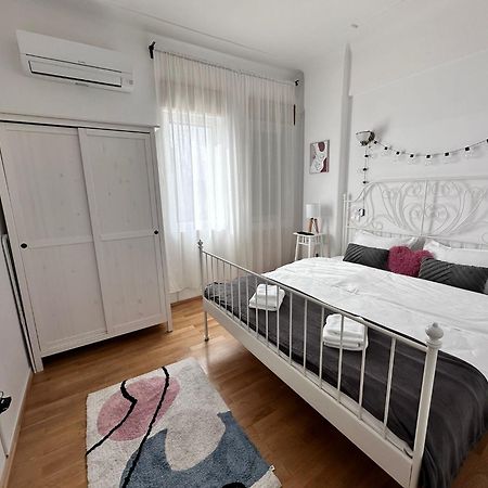 Love Light Studio Victoriei Bucharest Exterior photo